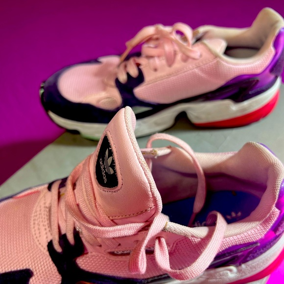 ADIDAS Torsion Super Shoe - Picture 2 of 3